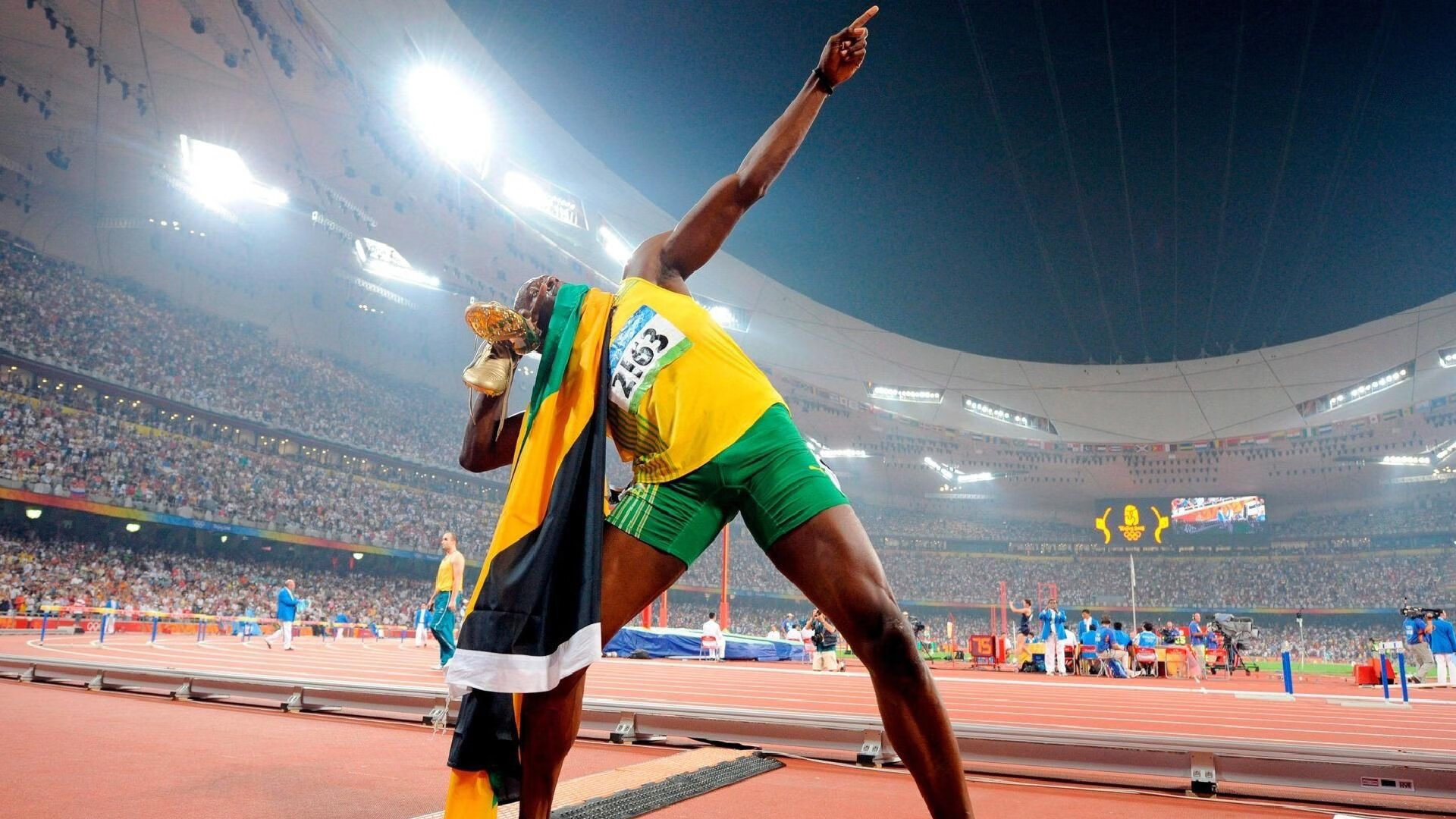 《电竞比赛中的创意战术：打破常规赢取胜利》，电竞比赛主题标语吸引人的