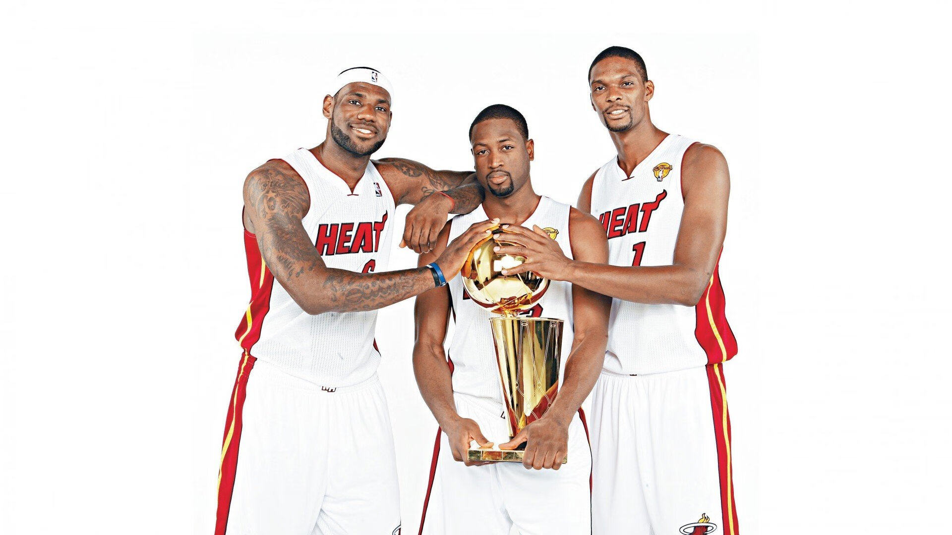 从沙漠到雪原：多重气候下的极限竞速，沙漠越野难度